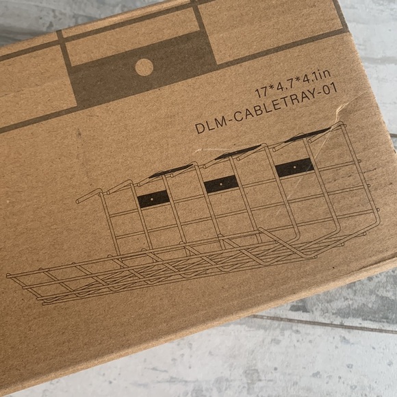 Cable Management Tray White Metallic - Picture 4 of 13